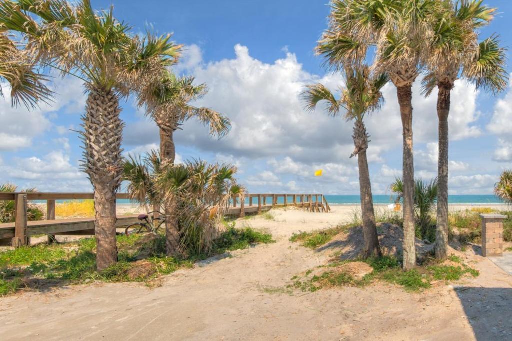Sea La Vie Beach Oceanfront Patio Pet Friendly Jacksonville Beach Extérieur photo